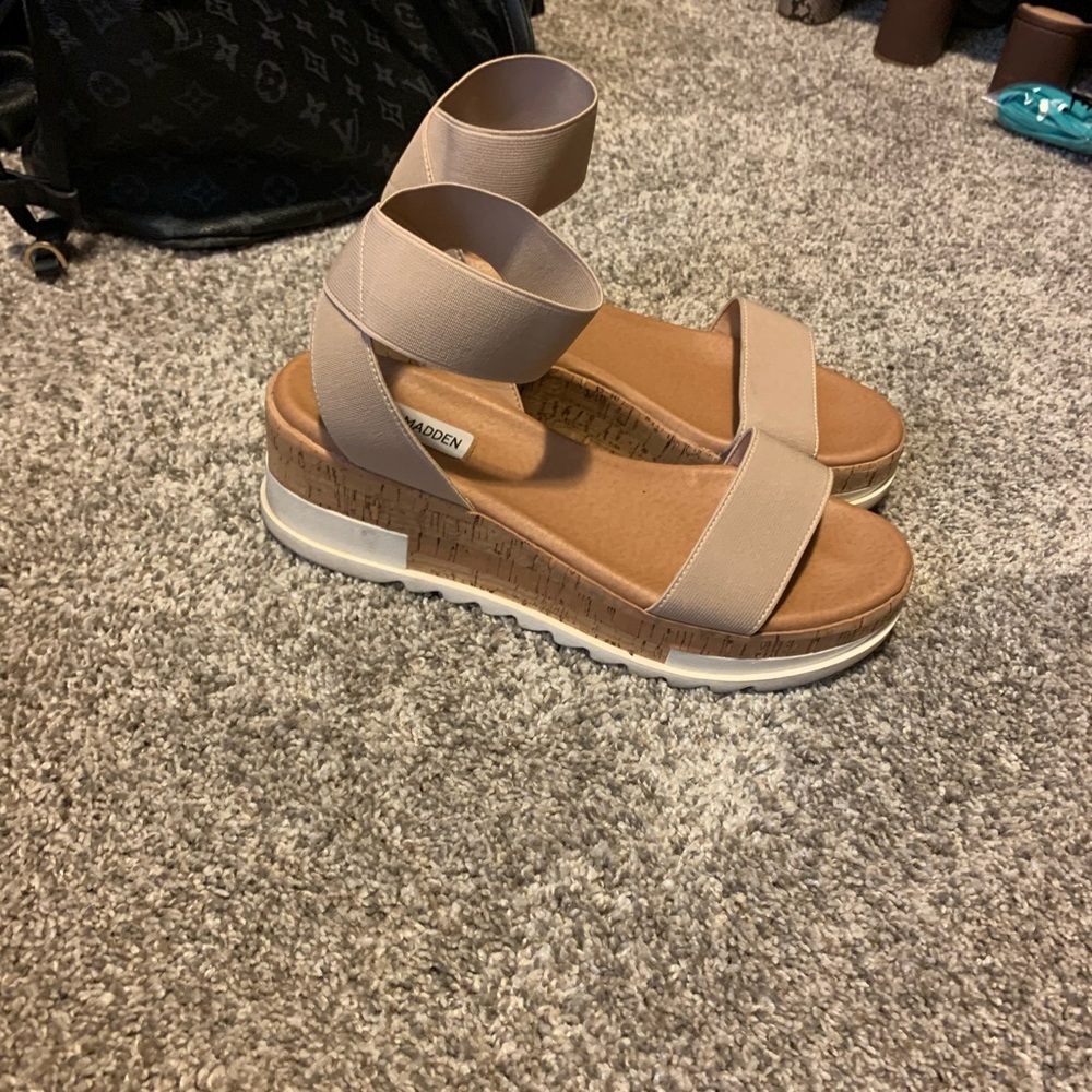 Steve Madden sandals 8